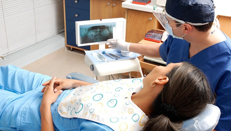 Zahnsanierung – Was versteht man darunter?