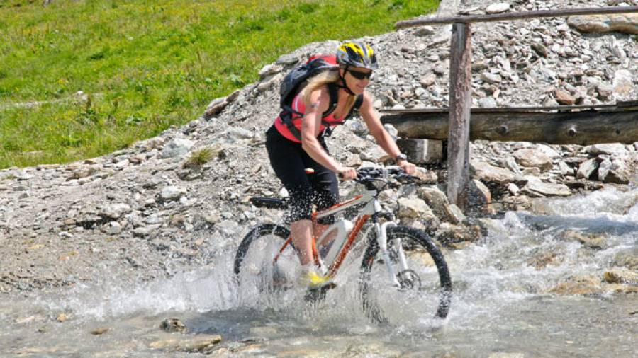 E-Mountainbiken - Auf die Berge mit Rückenwind