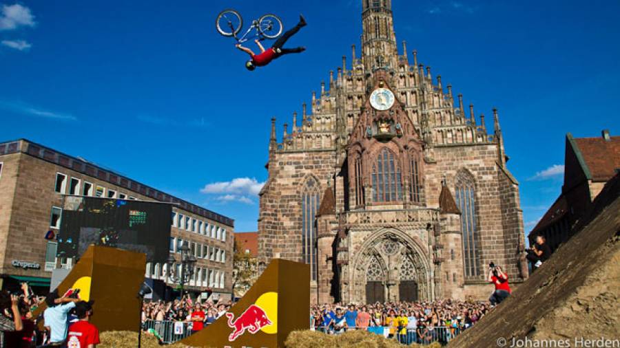 Mountainbike: Video vom Red Bull District Ride 2011 in Nürnberg