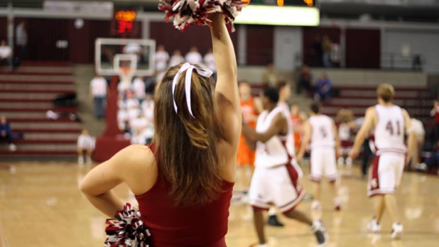 Cheerleading – Trübe Hupfdohlen oder wahrer Sport?