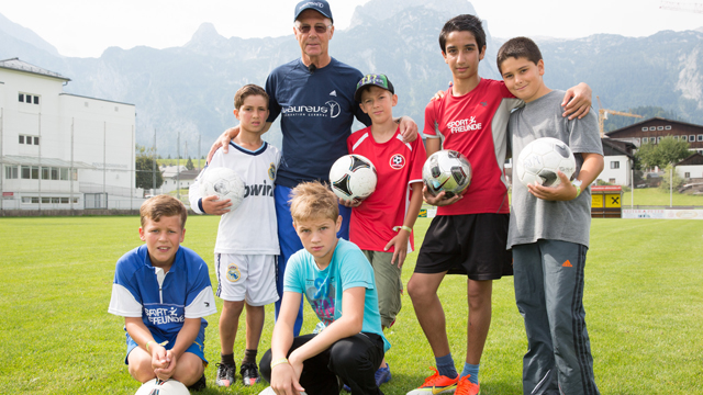 Franz Beckenbauer übernimmt Schirmherrschaft für Laureus SportFreunde