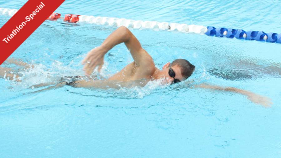 Kraftausdauer Schwimmtraining für Eisenmänner 