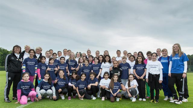 Kicking Girls: Meet &amp; Greet mit dem Frauen-Nationalteam